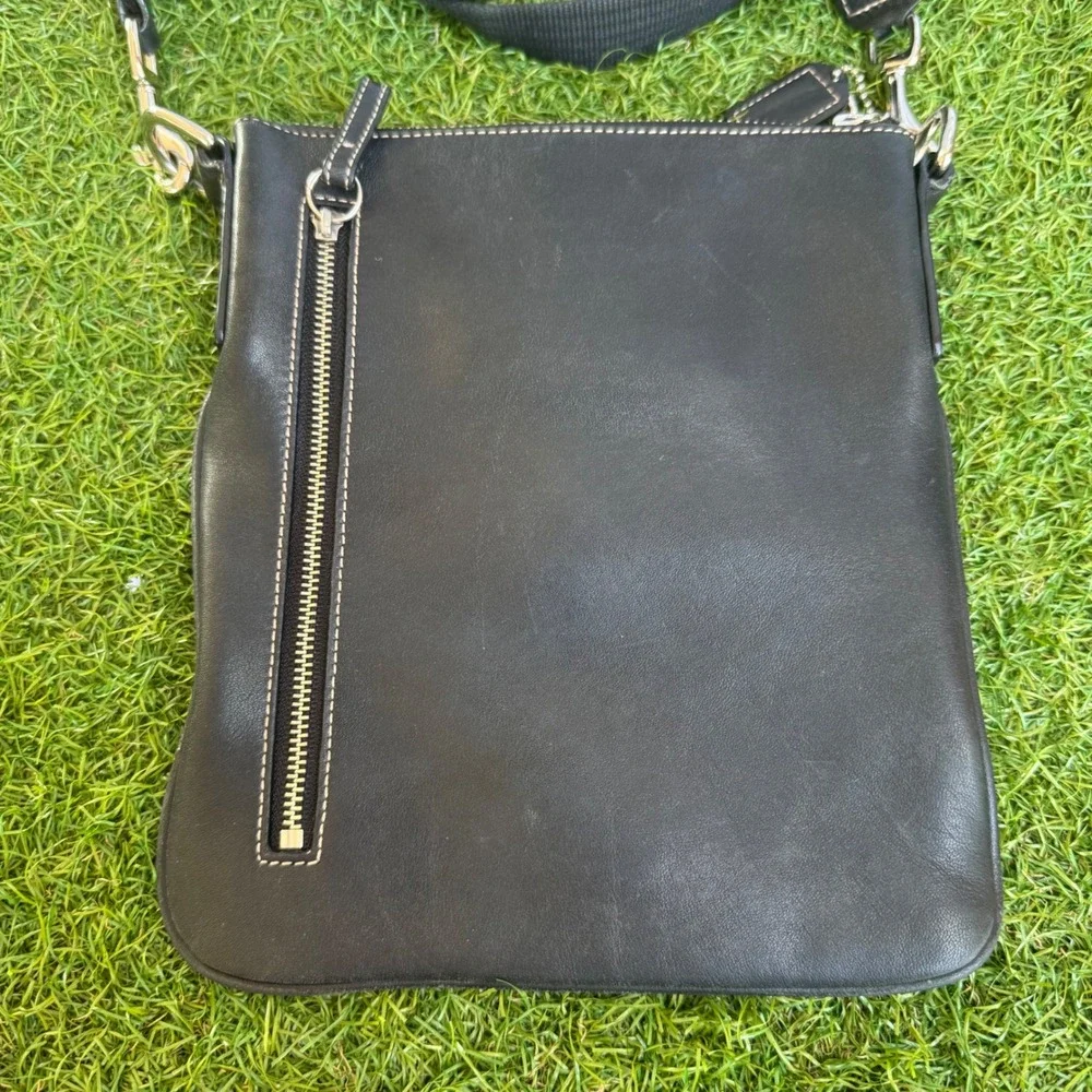 Coach Hampton Soho Black Leather Flap Crossbody Bag Silver Buckle Preppy